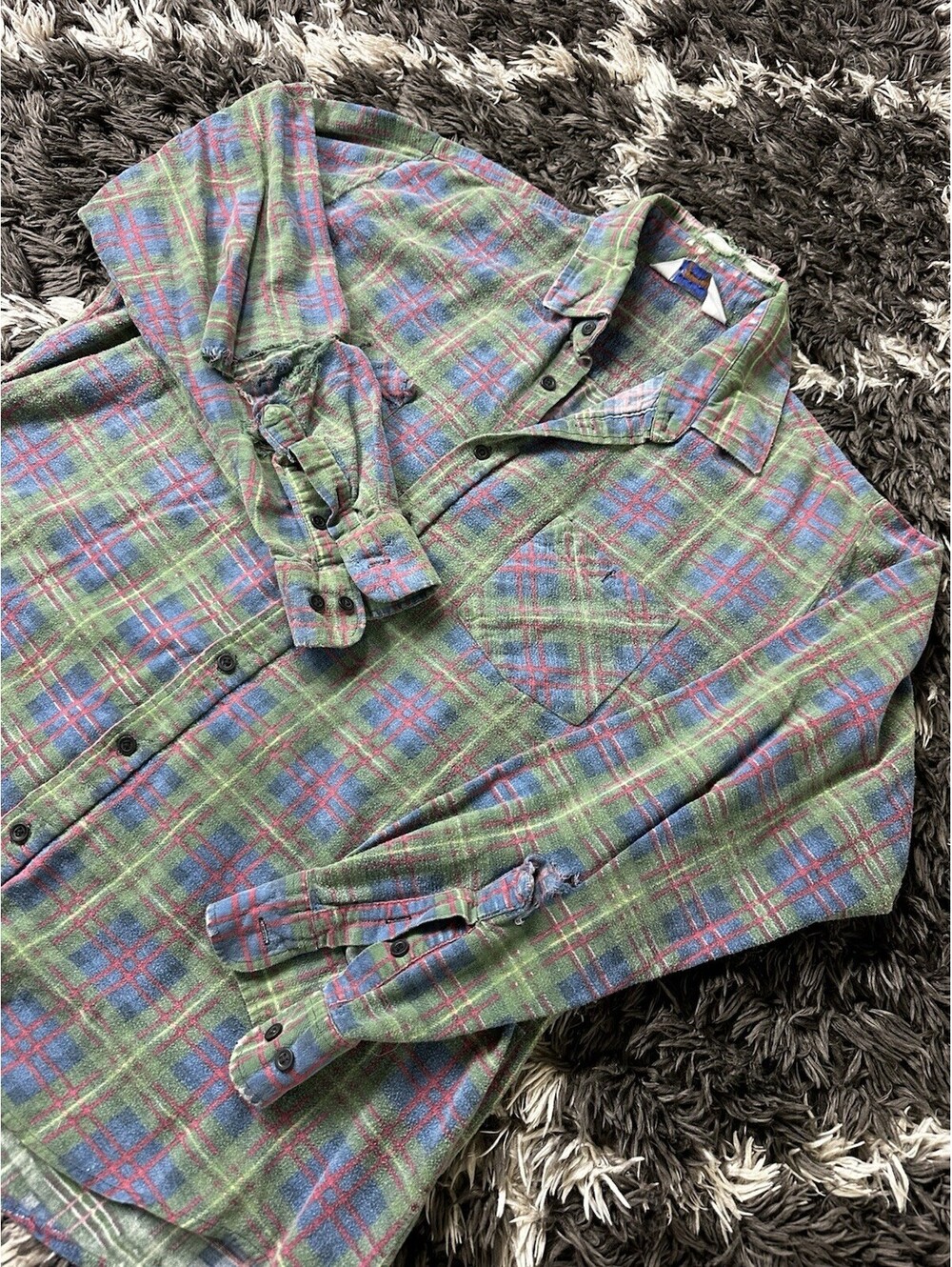 Vintage 90s Eagle Crest Flannel Button Shirt Green Blue Plaid Distressed Men XL